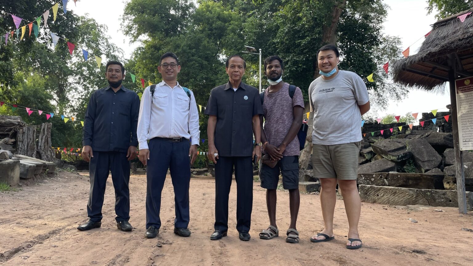 Jaffna suthan with Cambodian Prime Minister
